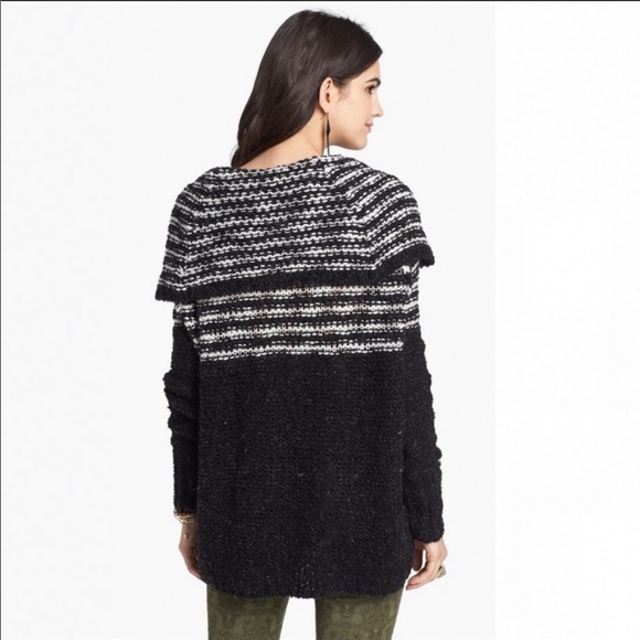 Free People black and white cowl neck sweater - Picture 2 of 4